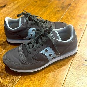 Saucony Jazz Low Pro sneakers size 7
